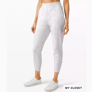 Lululemon marble jogger